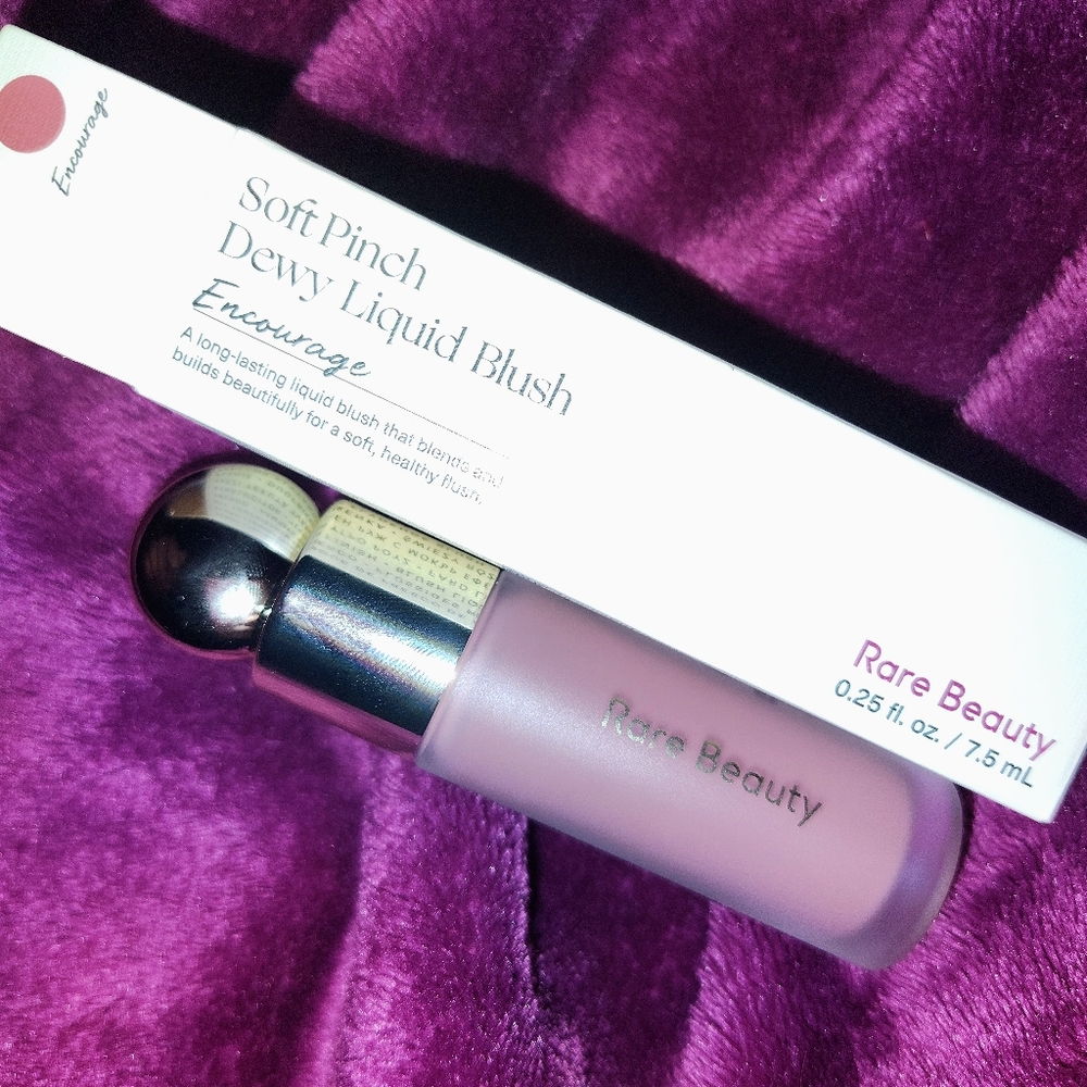 Rare Beauty Soft Pinch Dewy Liquid Blush - Encourage